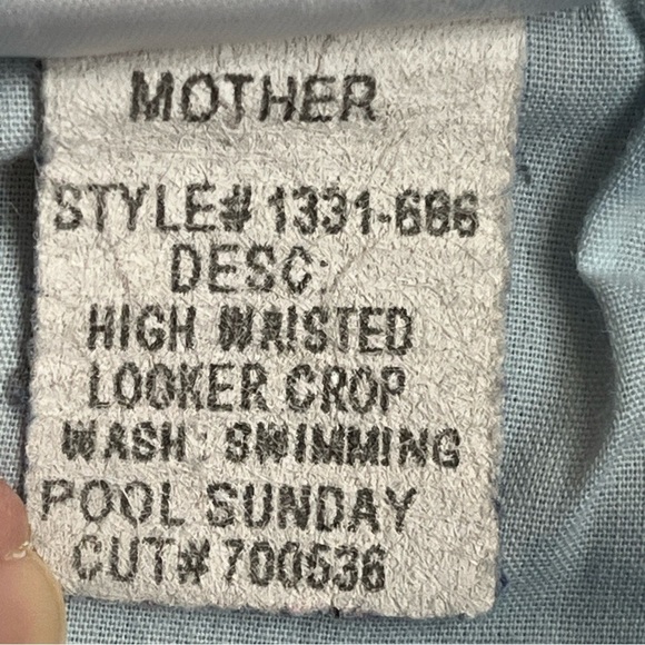 MOTHER High Waisted The Looker crop Swimming Pool Sunday Size 24 blue jeans - Picture 5 of 17